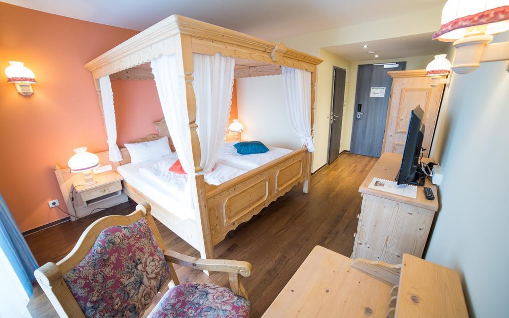 Berghotel Tambach Экстерьер фото