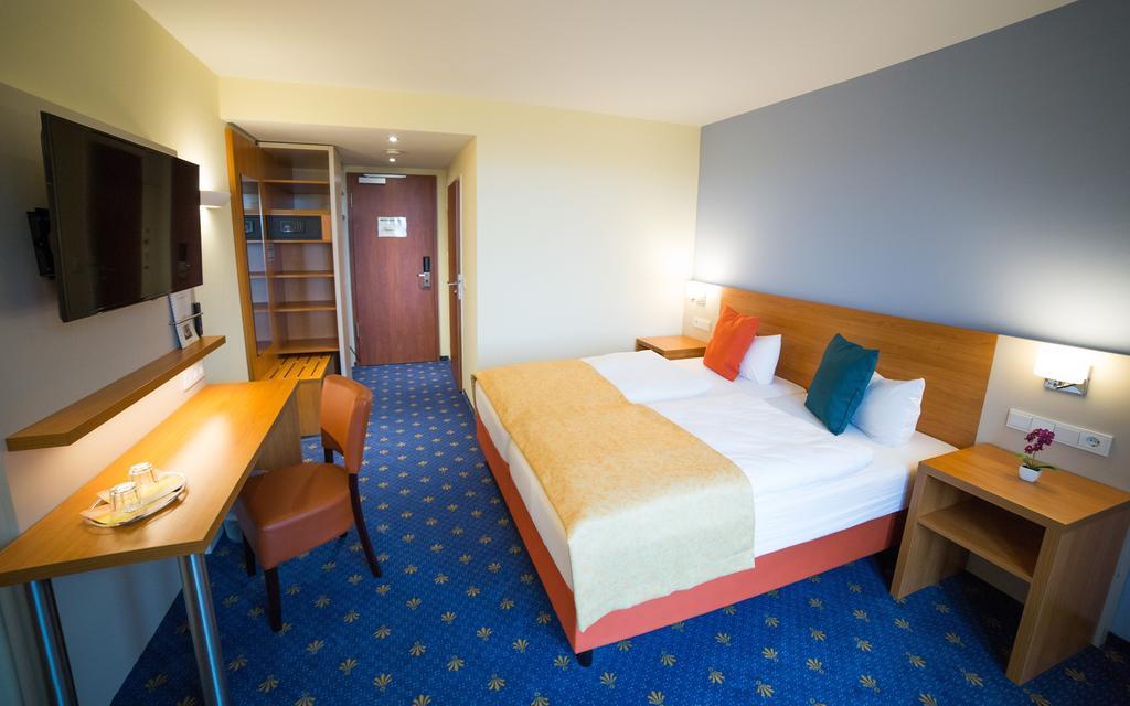 Berghotel Tambach Экстерьер фото